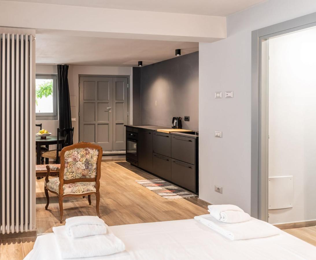 Wisteria Court - Suite 2 - Μενάτζιο Εξωτερικό φωτογραφία